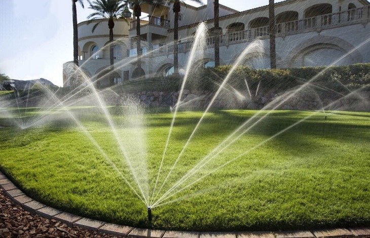 Máy bơm nước Nanoco cho lực hút nước mạnh mẽ để phục vụ tốt cho nhiều mục đích sử dụng như tưới tiêu