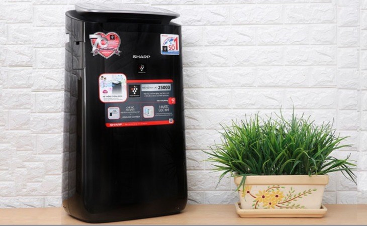 Máy lọc không khí Sharp FP-J80EV-H 48W có cảm biến thông minh giúp phát hiện và lọc bụi mịn PM 2.5 một cách nhanh chóng