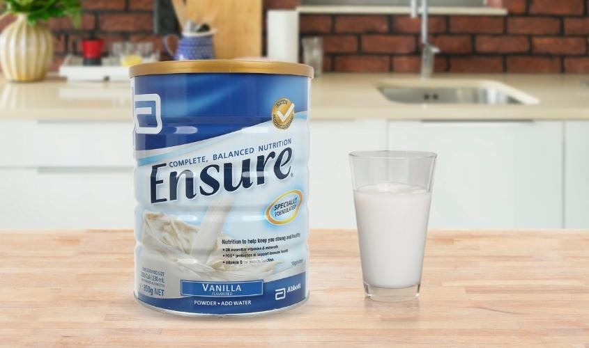 Sữa Ensure Úc với hàm lượng dinh dưỡng cao phù hợp với người mới ốm dậy