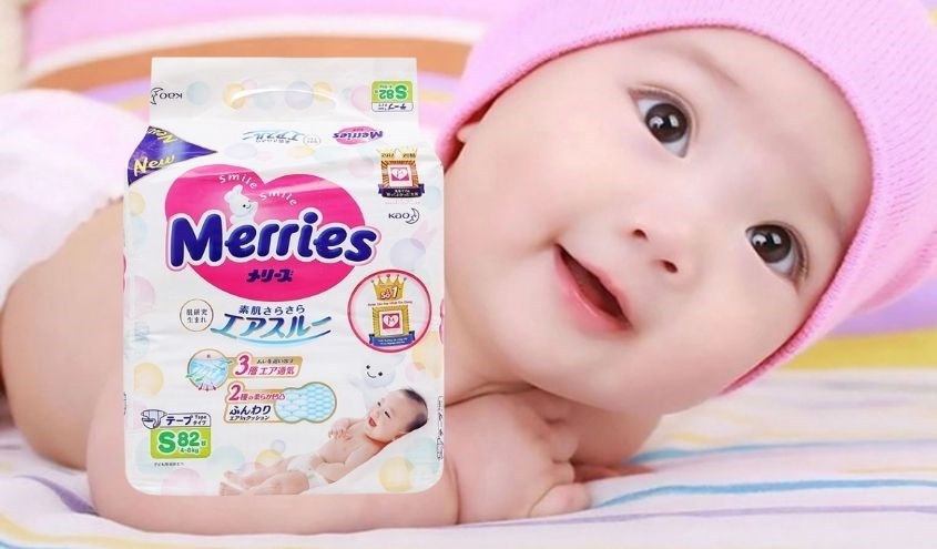 Tã dán Merries size S 82 miếng (4 - 8 kg)