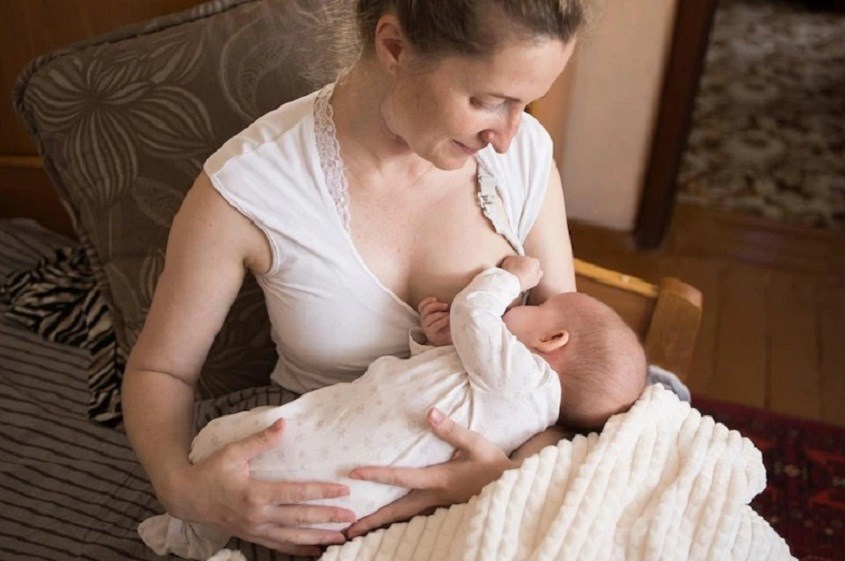 Chú ý vấn đề viêm tuyến sữa sau khi sinh. Nguồn ảnh: freepik