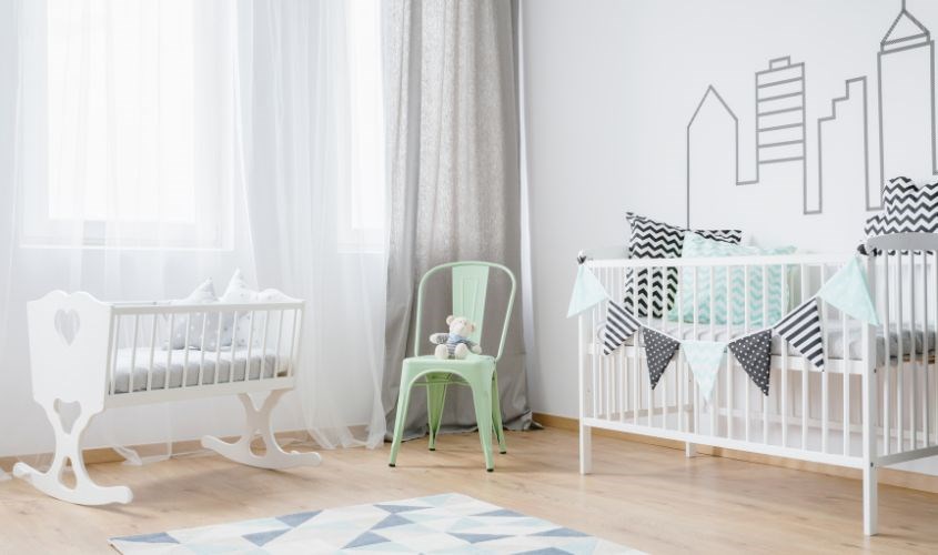 Trang bị thêm đồ dùng trong nôi cho bé