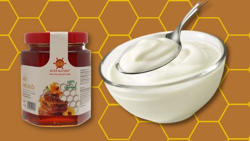 Mặt nạ sữa chua và mật ong ruồi nguyên chất Xuân Nguyên giúp da mịn màng và trắng sáng