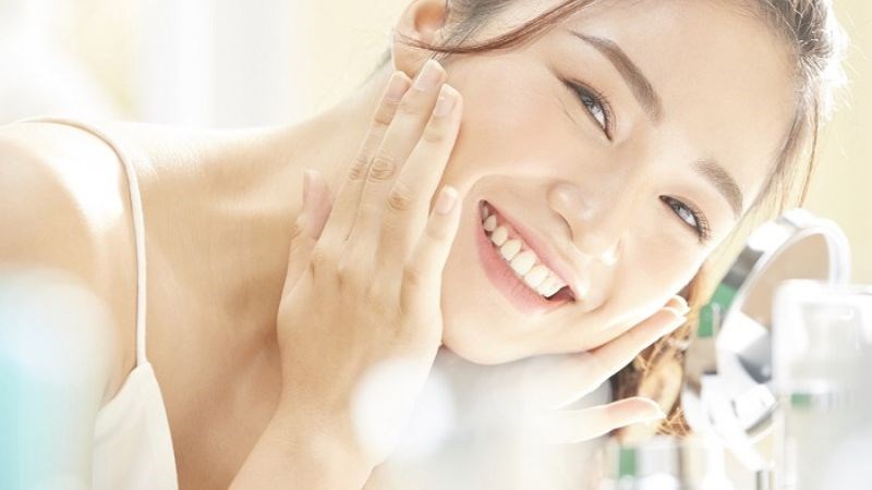 Chân gà giúp duy trì độ đàn hổi da và chống lão hoá