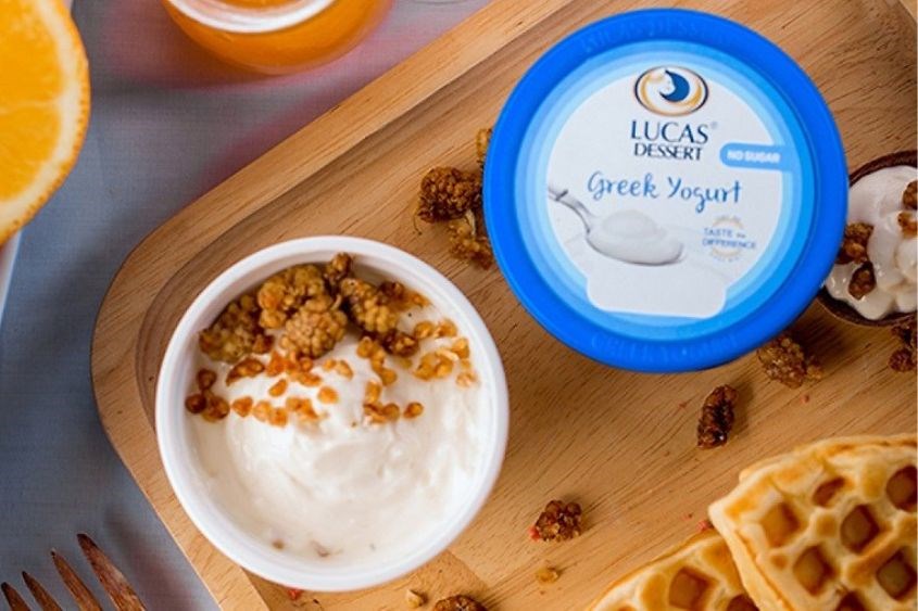 Sữa chua Hy Lạp có vị nhạt hơn nhưng chứa hàm lượng protein cao