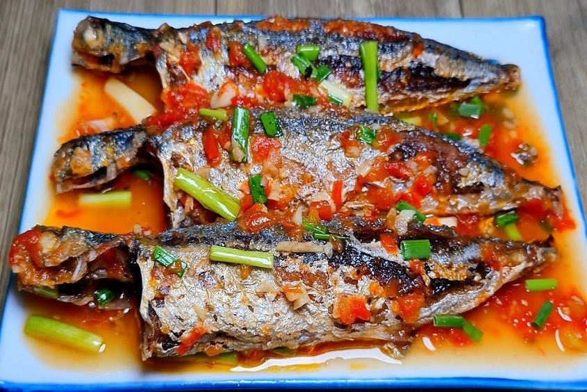 Cá nục sốt cà chua rất tốt cho sức khỏe bà bầu Bà bầu ăn cá nục được không