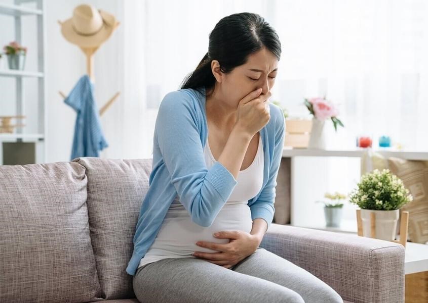 Mẹ bầu bị cúm trong giai đoạn tam cá nguyệt đầu tiên đặc biệt nguy hiểm cho sức khỏe của mẹ và bé