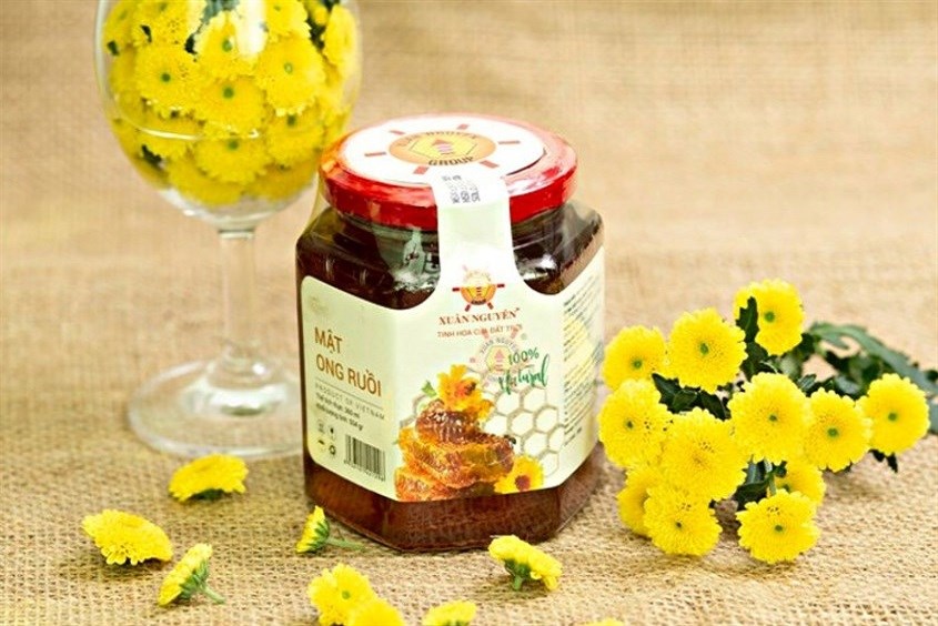 Mẹ có thể sử dụng mật ong Ruồi Nguyên Xuân để pha cùng saffron rất tốt cho sức khỏe Bà bầu uống saffron được không