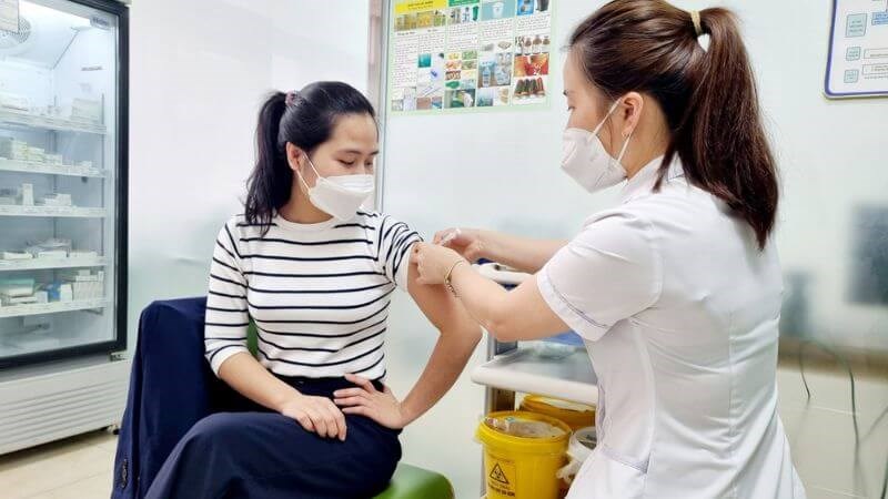 Tiêm phòng đầy đủ các loại vaccine trước và trong quá trình mang thai có thể hạn chế mắc bệnh Tiêm phòng đầy đủ các loại vaccine trước và trong quá trình mang thai có thể hạn chế mắc bệnh
