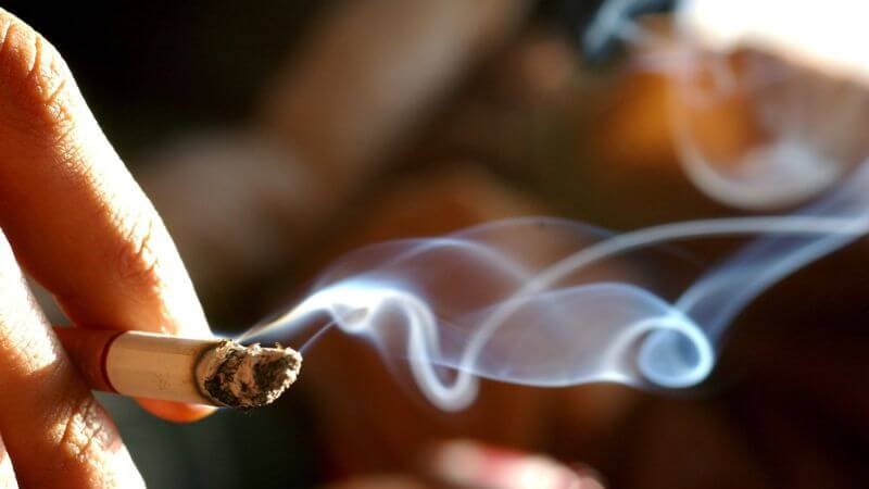 Hút thuốc lá có thể làm tăng nguy cơ ung thư hậu môn