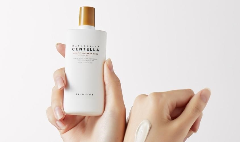 Kem chống nắng dưỡng trắng và chống lão hóa Skin1004 SPF 50+ PA++++ 50 ml