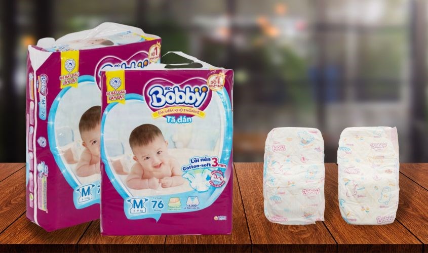 Tã dán Bobby siêu thấm size M 76 miếng (6 - 11 kg)