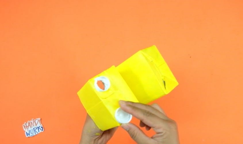 Cách làm con rối bằng hộp sữa chi tiết