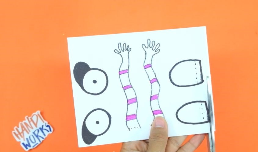 Cách làm con rối bằng hộp sữa đơn giản 