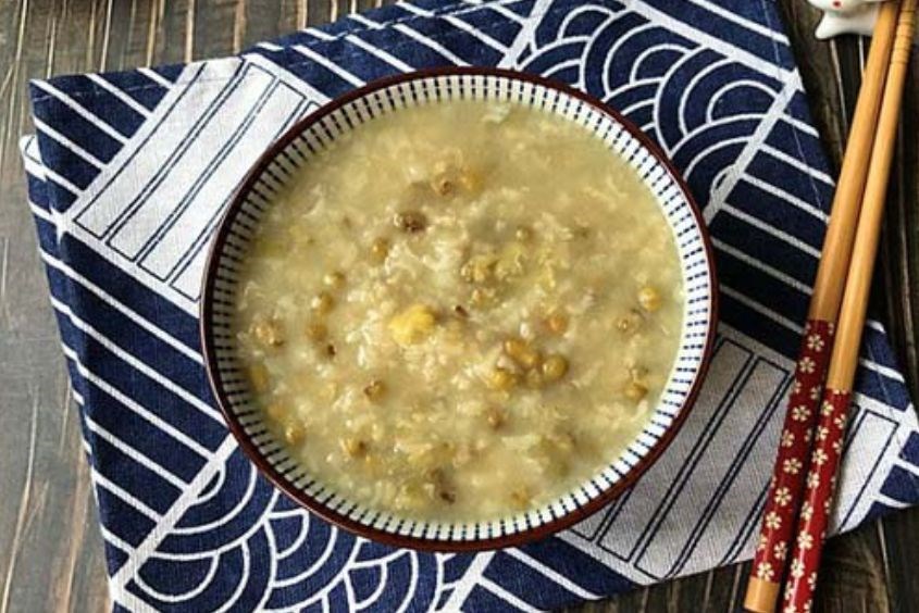 Gợi ý cách nấu cháo cá lăng cho bé thơm ngon nhất