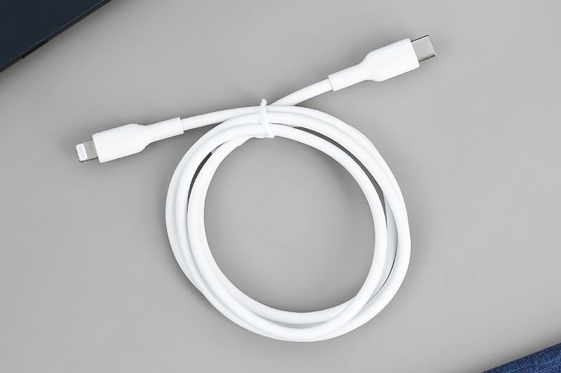 Cáp sạc, chuyển đổi Belkin chịu lực tốt và dễ dàng mang đi Cáp sạc, chuyển đổi Belkin chịu lực tốt và dễ dàng mang đi
