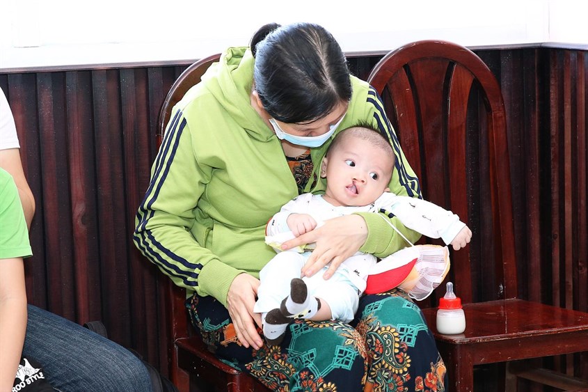 Chương trình chăm sóc, phẫu thuật miễn phí của Operation Smile Việt Nam hỗ trợ cho các trẻ bị dị tật.