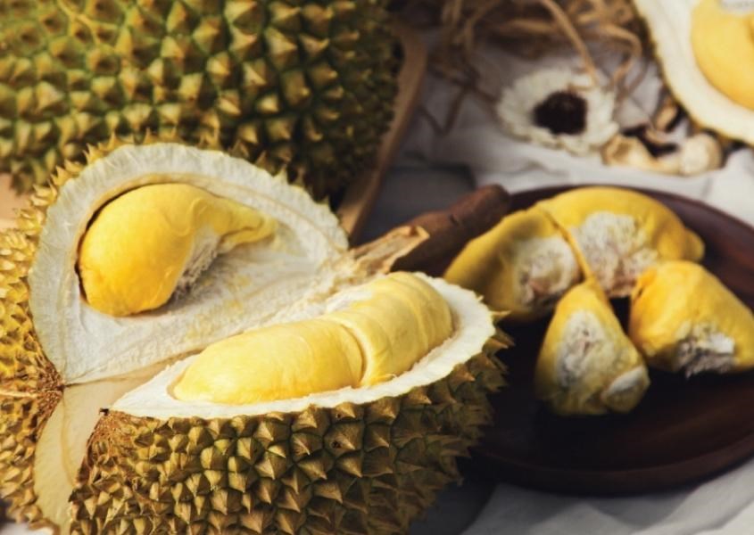 Sầu riêng là một loại quả có tính nóng và có hàm lượng đường cao Sầu riêng là một loại quả có tính nóng và có hàm lượng đường cao