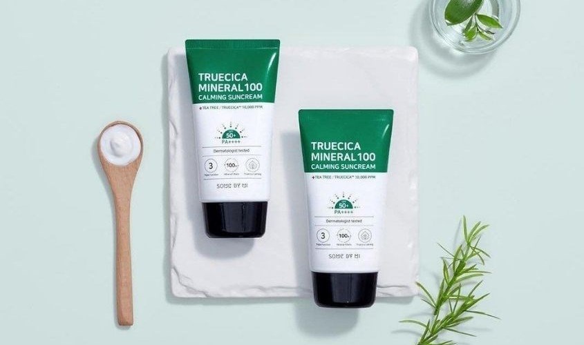 Kem chống nắng làm dịu da và dưỡng sáng Some By Mi Truecica Mineral Calming SPF 50+ PA++++ 50 ml