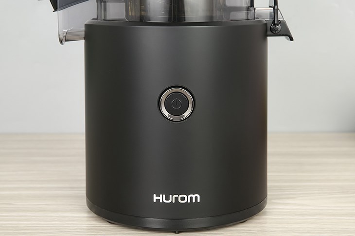 Thiết bị sở hữu công suất  150W, gồm 1 tốc độ và 1 chức năng cảm biến đảo ngược chiều trục ép hạn chế tắc nghẽn