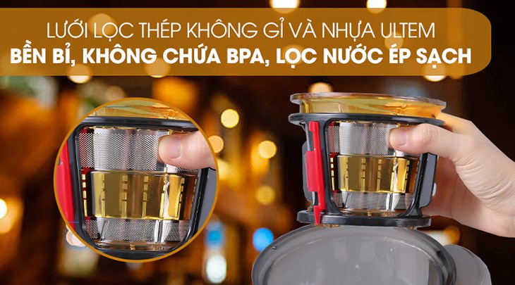 Các phụ kiện của máy ép chậm Kuvings C7000 bạc được chế tạo từ những vật liệu an toàn, bền bỉ