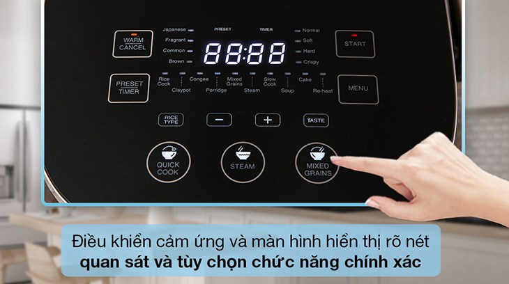 Sản phẩm được trang bị 17 chương trình nấu cài đặt sẵn và điều khiển đơn giản bằng màn hình LED cảm ứng