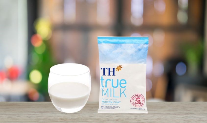 Sữa tươi TH true MILK không đường 220 ml