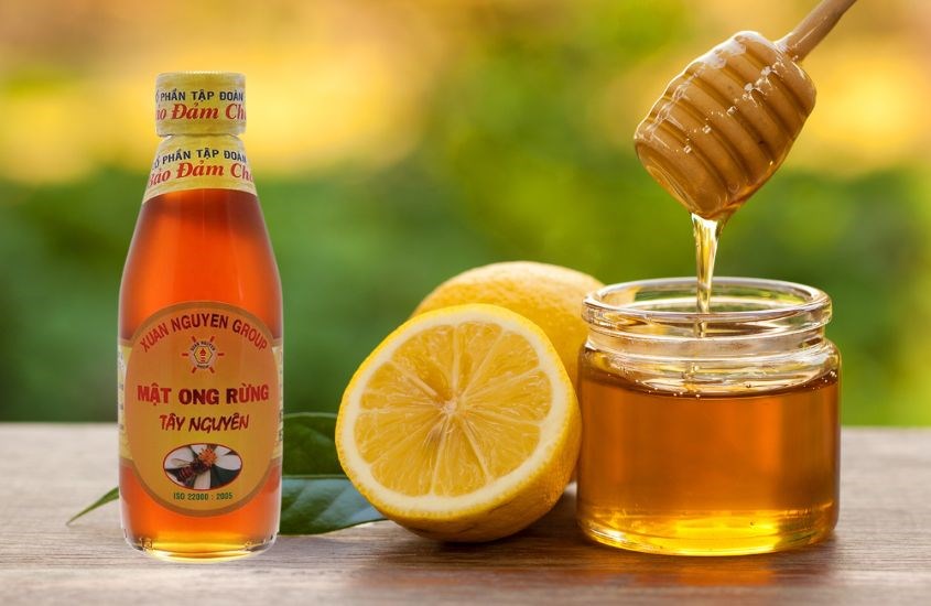 Mật ong rừng Tây Nguyên Xuân Nguyên chai 200 ml Mật ong rừng Tây Nguyên Xuân Nguyên chai 200 ml