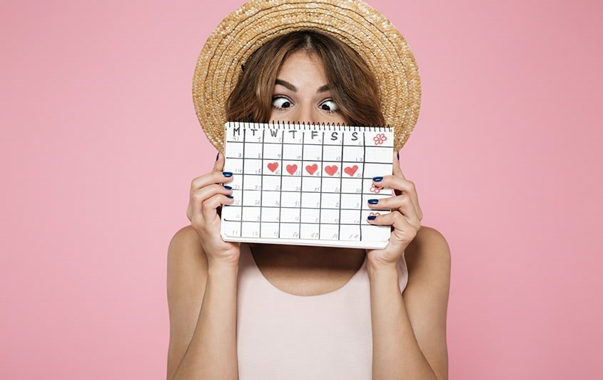 Người rối loạn kinh nguyệt cường Androgen cần tham khảo ý kiến bác sĩ trước khi triệt lông