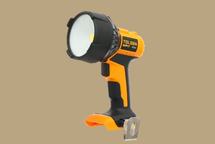 Đèn pin LED Tolsen sử hữu 4 chế độ chiếu sáng, linh hoạt sử dụng trong nhiều trường hợp khác nhau