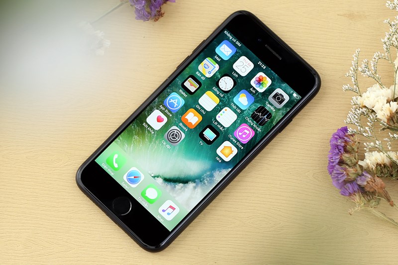 iPhone 7 32GB có hiệu năng ổn định, thiết kế được cải tiến so với iPhone 6