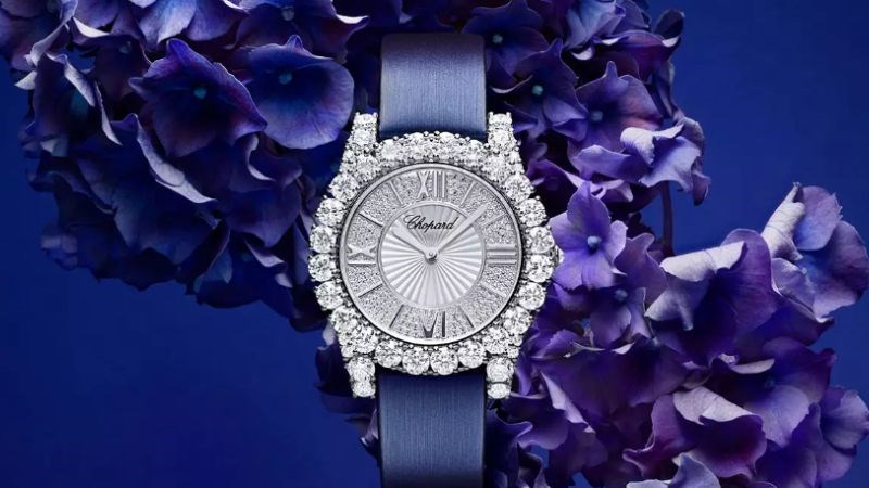 Chiếc đồng hồ khảm kim cương sống động lấy cảm hứng từ vẻ đẹp nhiều mặt của ánh sáng