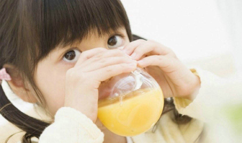 Nước ép lê hỗ trợ tiêu đờm, giảm ho, thanh nhiệt Nước ép lê hỗ trợ tiêu đờm, giảm ho, thanh nhiệt