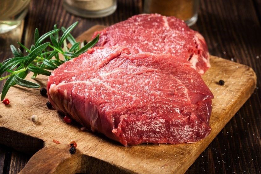 Thịt bò là một trong các loại thịt cho bé ăn dặm bổ dưỡng