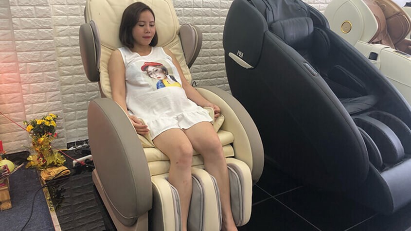 Tặng thiết bị massage cho mẹ bầu