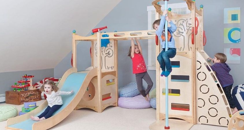 Cầu trượt trong nhà