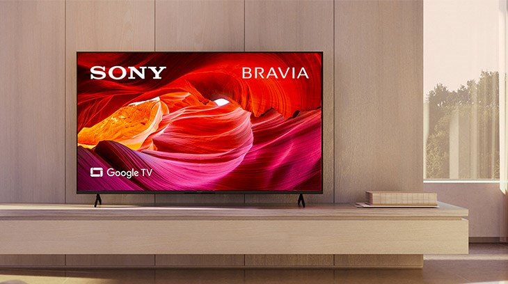Google Tivi Sony 4K 43 inch KD-43X75K được thiết kế liền mạch, kiểu dáng tối giản giúp làm nổi bật màn hình của tivi 43X75K