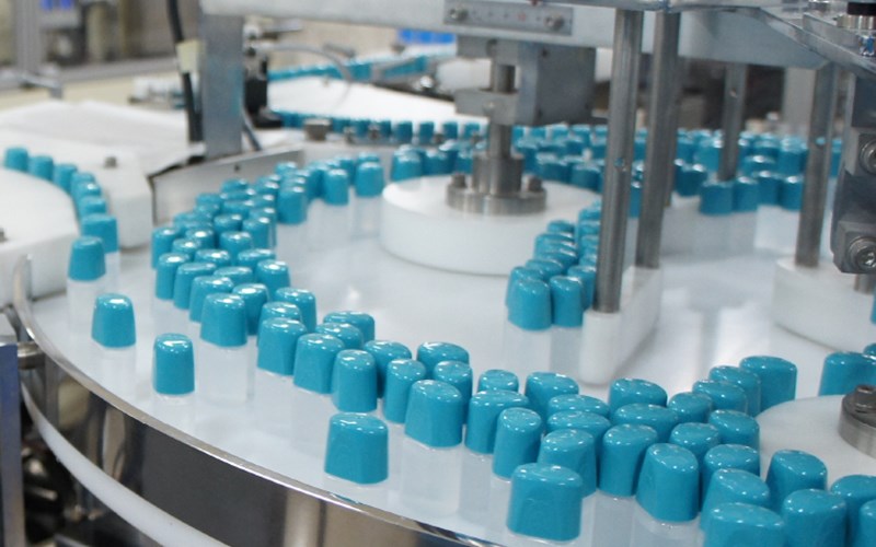 Tháng 12/2022, lắp ráp dây chuyền sản xuất các sản phẩm da liễu bôi ngoài da