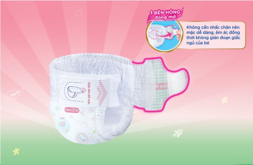 Sản phẩm có thiết kế 1 bên hông đóng mở giúp việc thay tã dễ dàng hơn