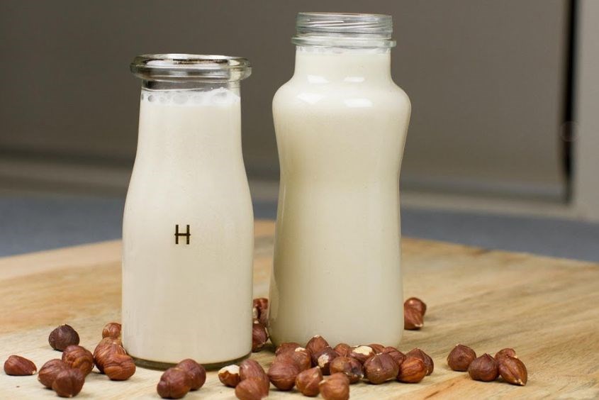 Cách làm sữa hạt phỉ ngon mát cho bữa phụ của bé