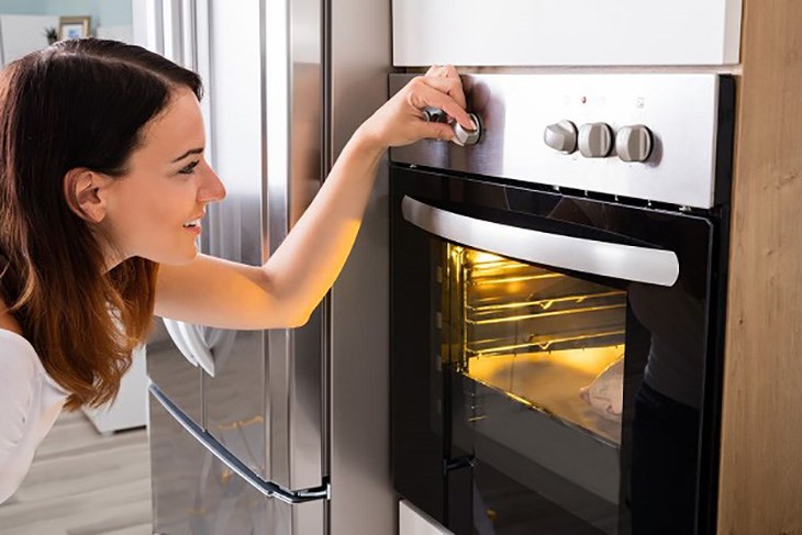 Sau khi sử dụng lò nướng Hafele thì bạn cần chọn chế độ OFF để lò được tắt hoàn toàn