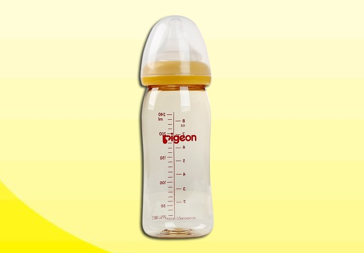 Trẻ 6 - 12 tháng tuổi sử dụng bình sữa Pigeon 160 - 200 ml