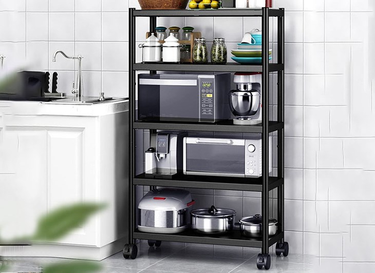 Kệ đa năng giúp sắp xếp các đồ dùng ngăn nắp, thuận tiện lấy nhanh chóng, tiết kiệm thời gian