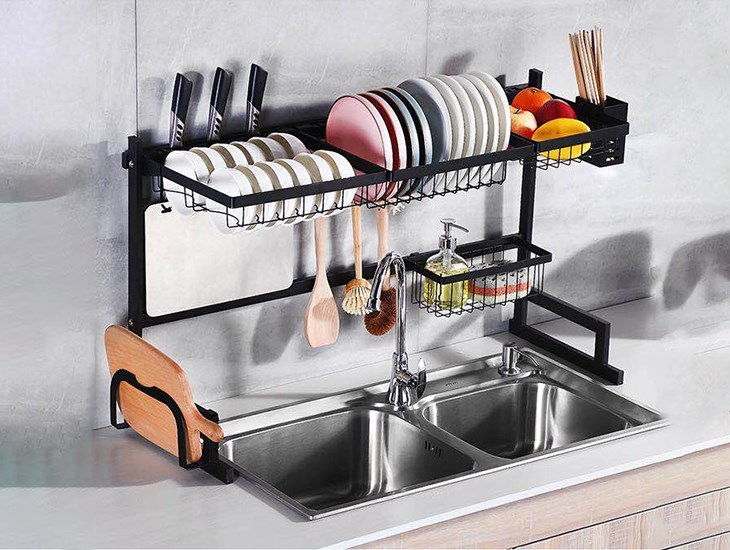 Kệ đa năng có thể đặt trên bồn rửa bát để úp bát đĩa, dụng cụ nấu ăn giúp tiết kiệm thời gian