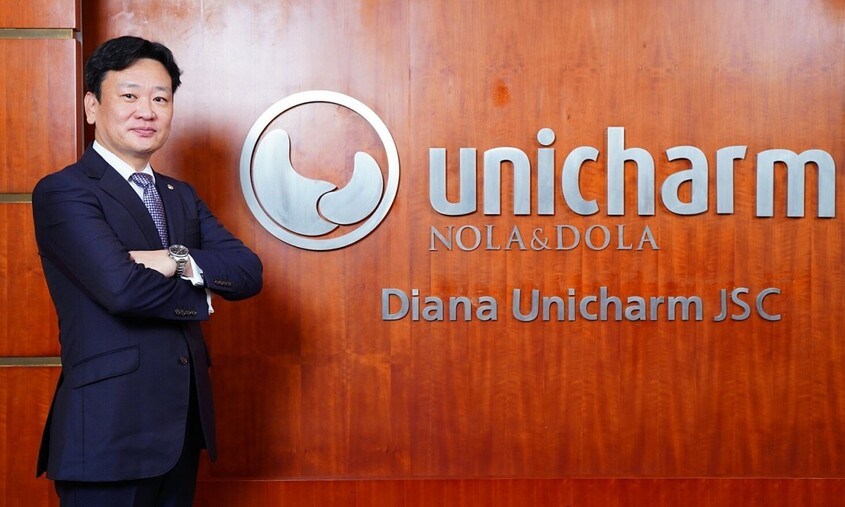 Ông Takahiro Okada - Tổng giám đốc của Unicharm