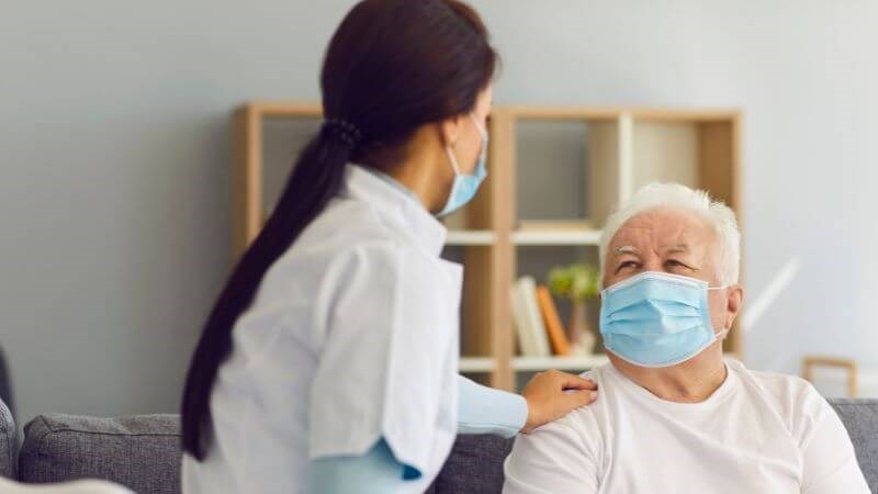 Mắc COVID-19 cũng gây ra các triệu chứng khó thở Mắc COVID-19 cũng gây ra các triệu chứng khó thở