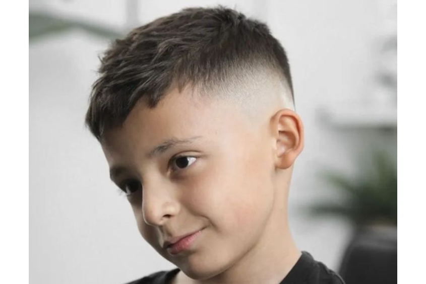 Một số kiểu tóc cho bé trai mặt vuông siêu đẹp siêu ngầu Một số kiểu tóc cho bé trai mặt vuông siêu đẹp siêu ngầu