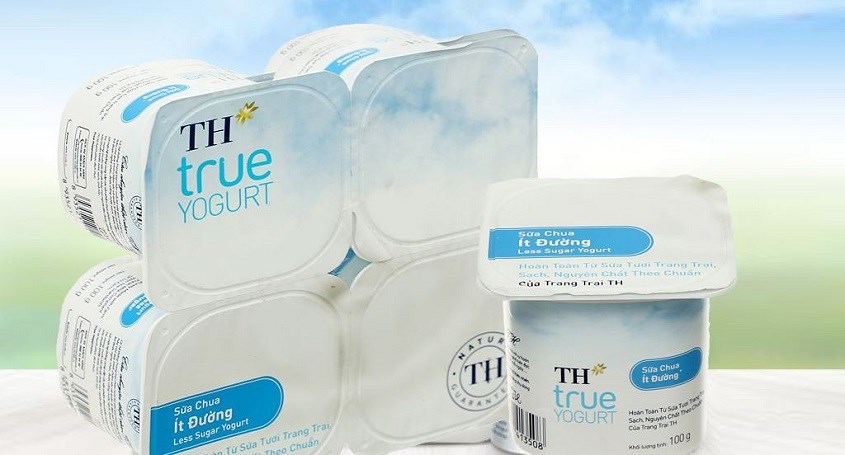 Lốc 4 hộp sữa chua ít đường TH true YOGURT 100g