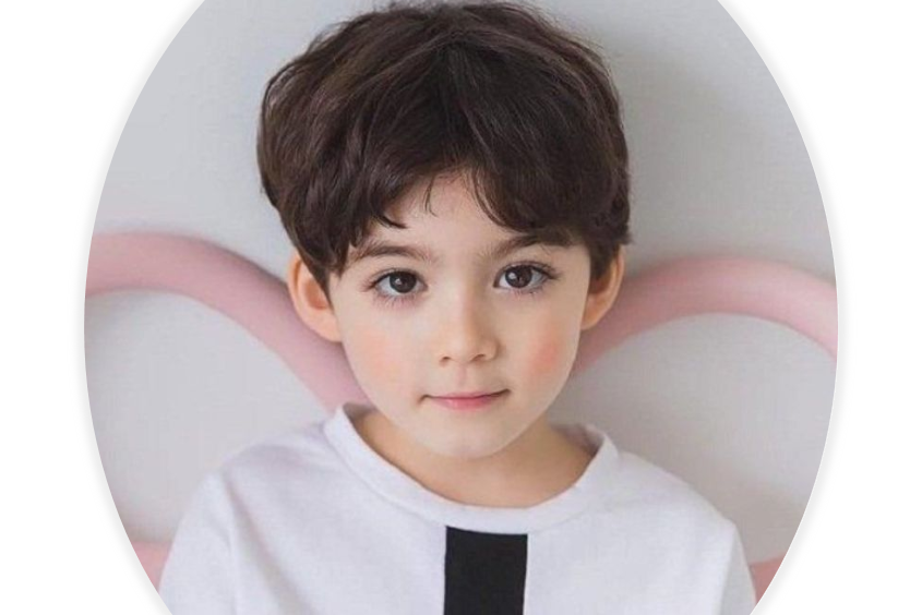 Mách mẹ những mẫu tóc xoăn cho bé trai hot nhất