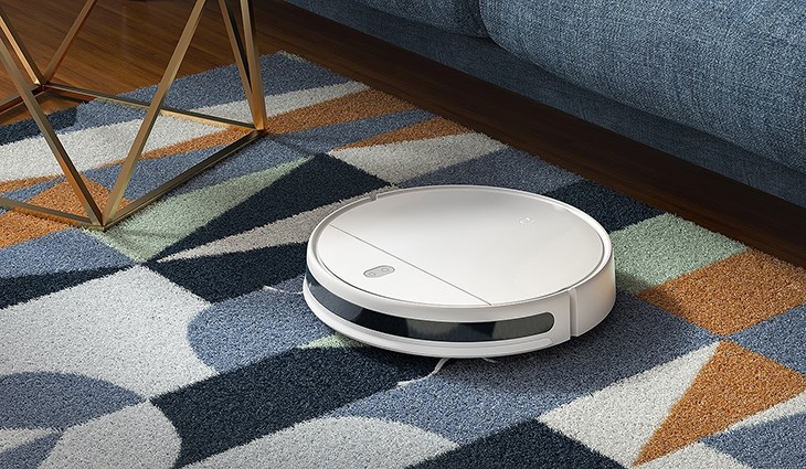 Robot hút bụi vận hành hoàn toàn tự động